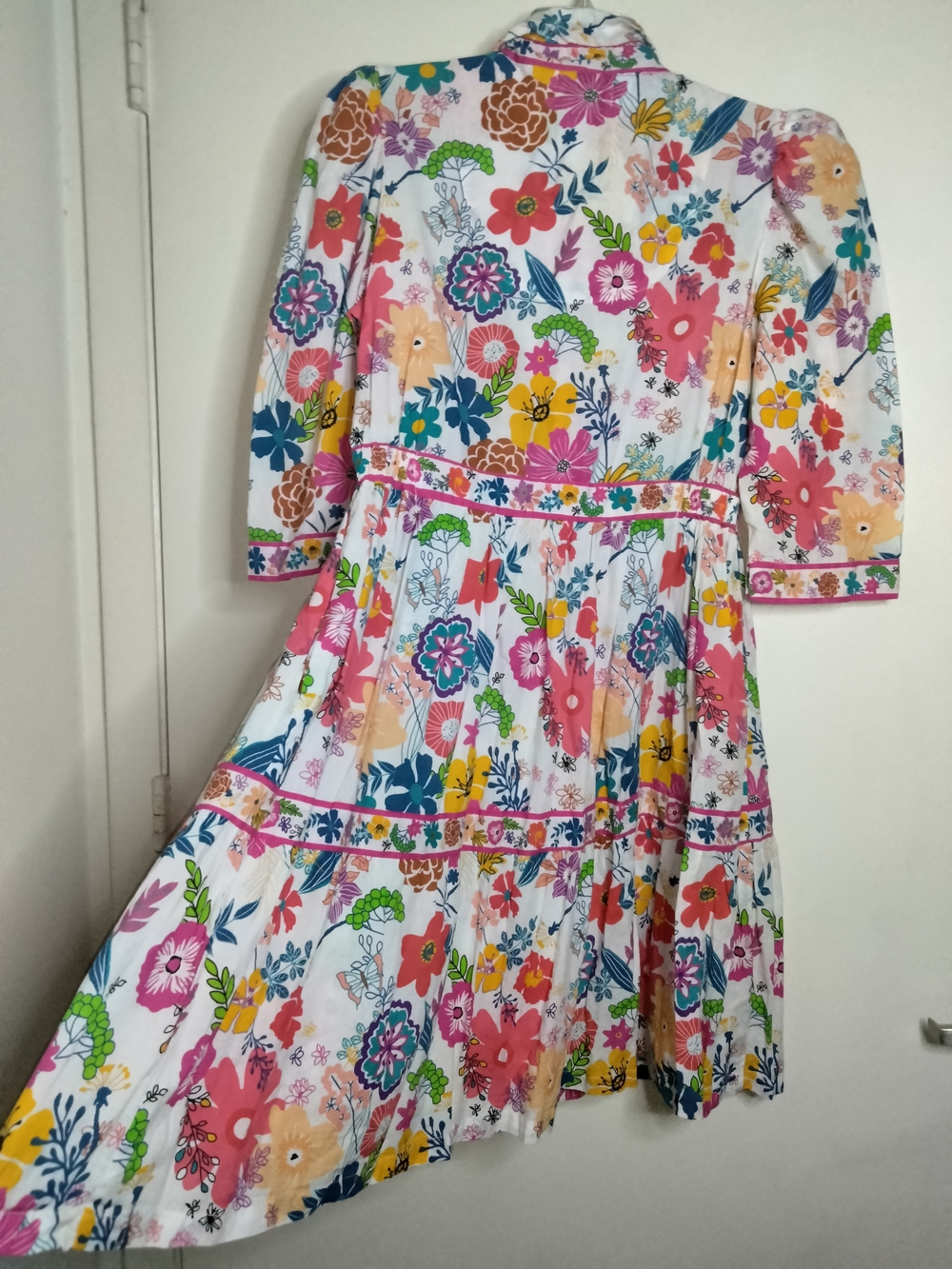 Sohana (Sz M) Multicolor Floral PuffSS Midi Dress in White, Pink & Yellow Blooms - Picture 9 of 15